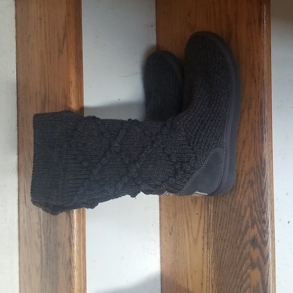 Ugg boot size 6 in great condition - Picture 4 of 6